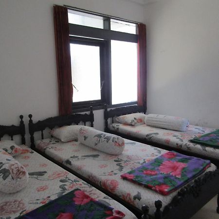 Hotel Pantes سارانجان المظهر الخارجي الصورة