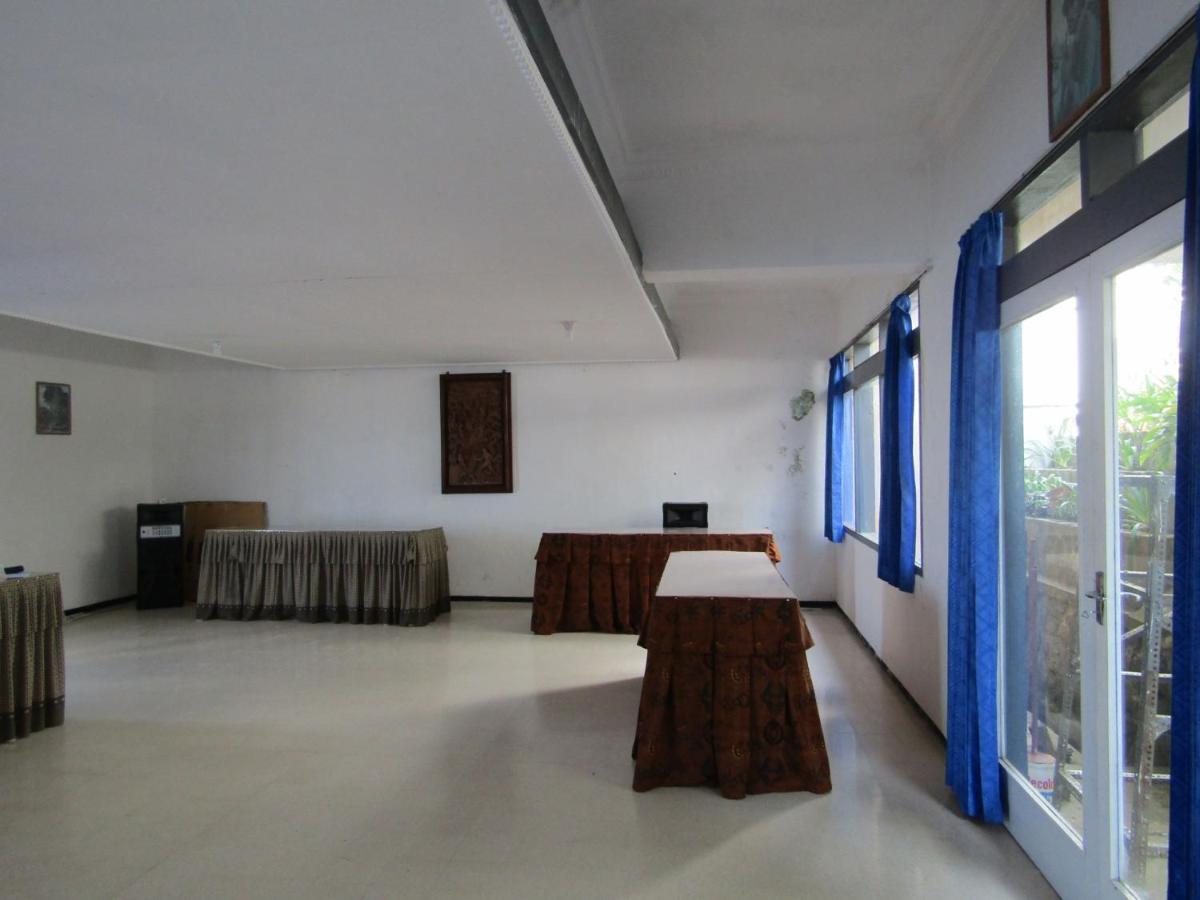 Hotel Pantes سارانجان المظهر الخارجي الصورة