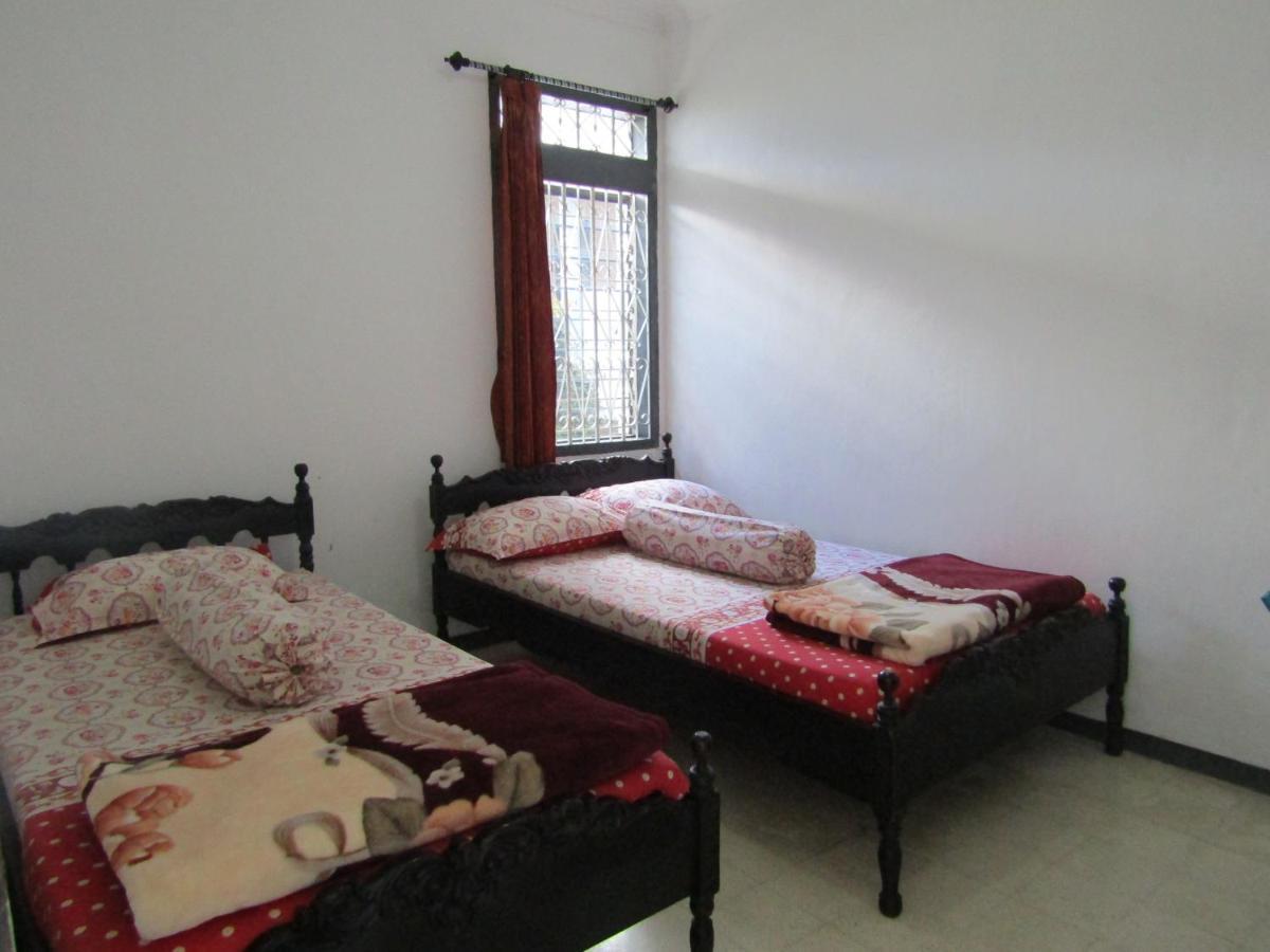 Hotel Pantes سارانجان المظهر الخارجي الصورة