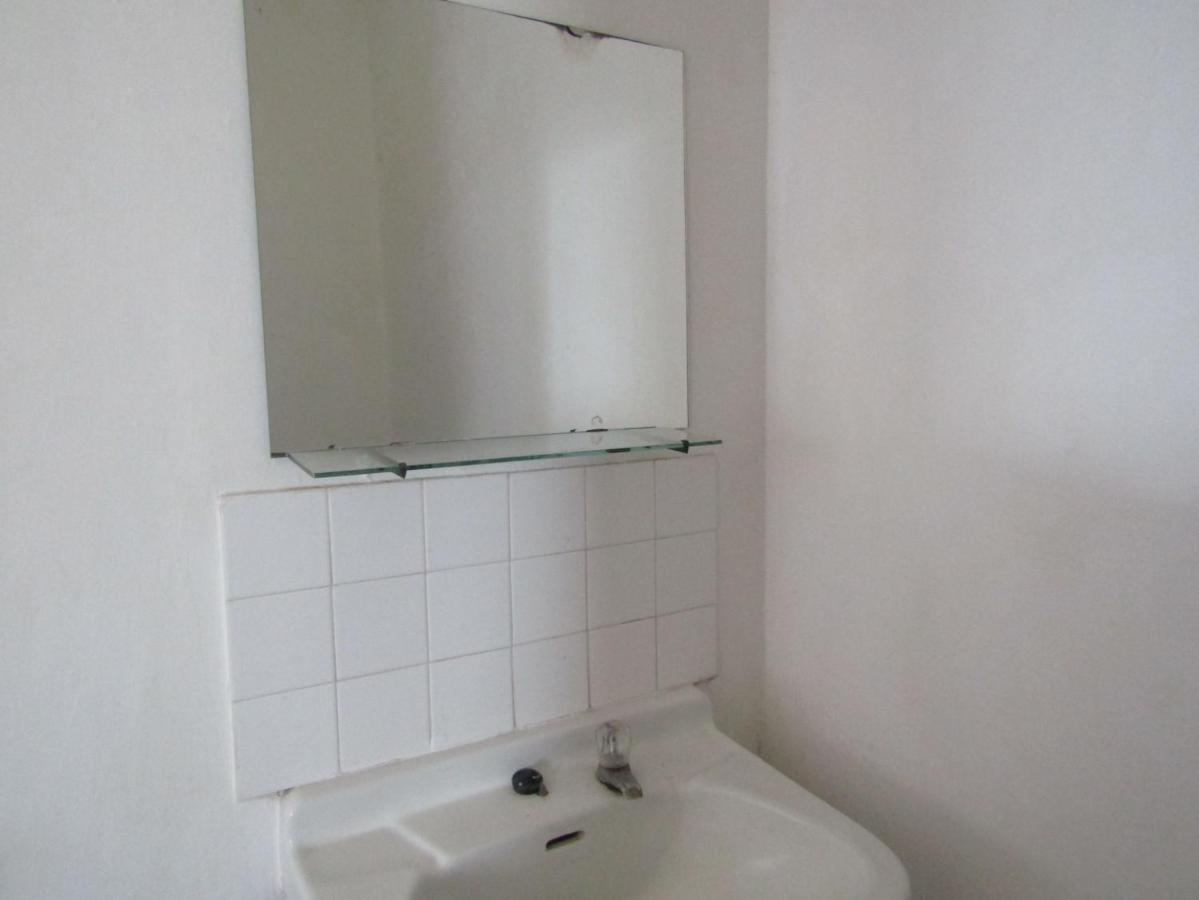 Hotel Pantes سارانجان المظهر الخارجي الصورة