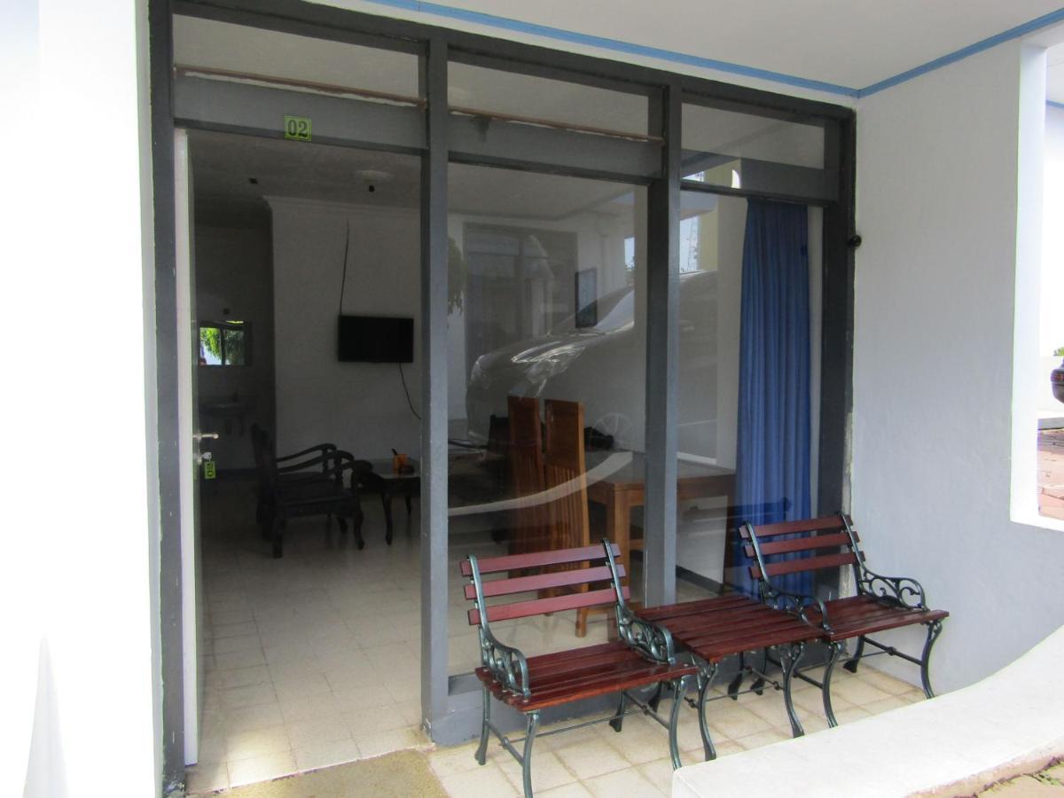 Hotel Pantes سارانجان المظهر الخارجي الصورة