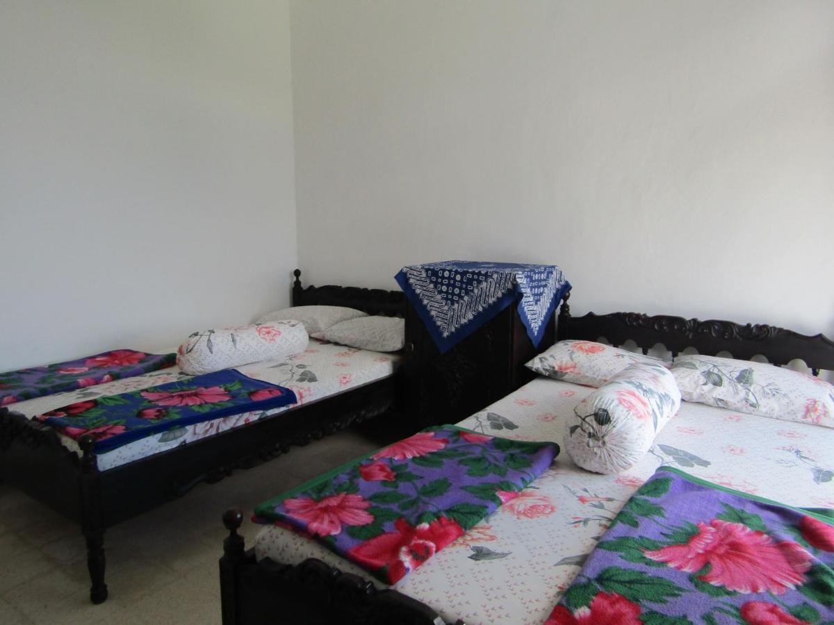 Hotel Pantes سارانجان المظهر الخارجي الصورة